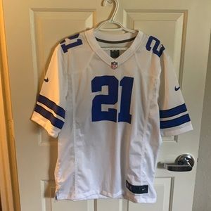 Ezekiel Elliot Nike jersey! Like new quality!